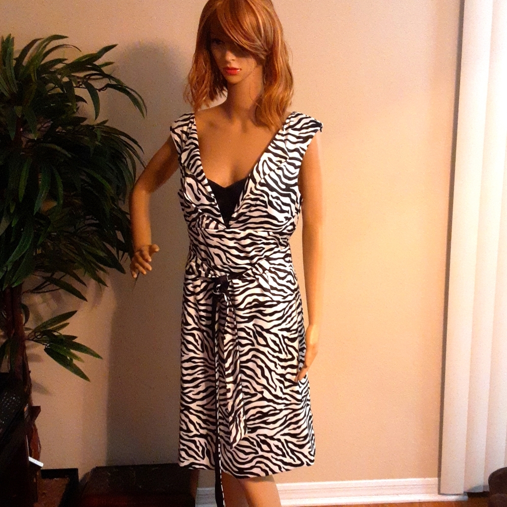 White House Black Market Dress Size 12 - New with Tags